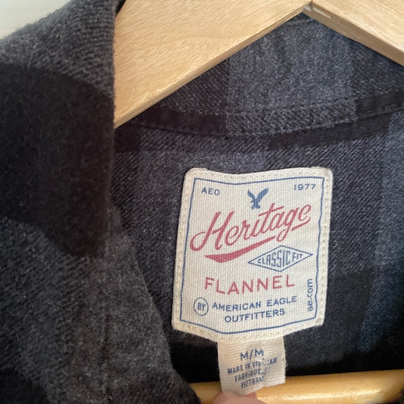 American Eagle Outfitters flannel long sleeve button up check shirt plaid - Picture 3 of 9